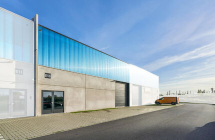 Industrial building for rent in Oostende